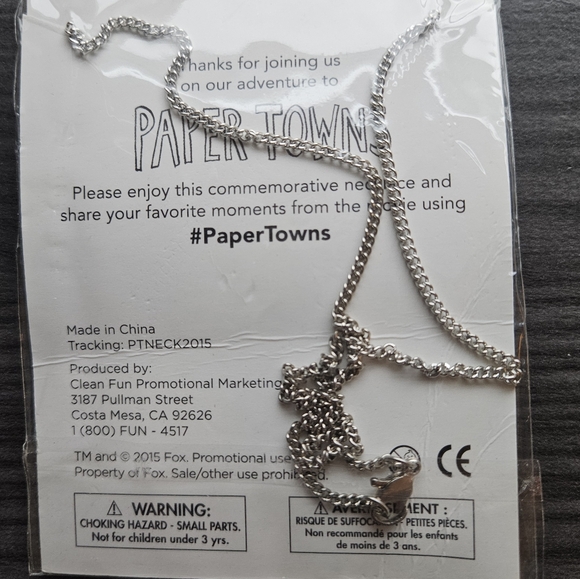 Paper Towns AMC Exclusive Necklace - Picture 3 of 4